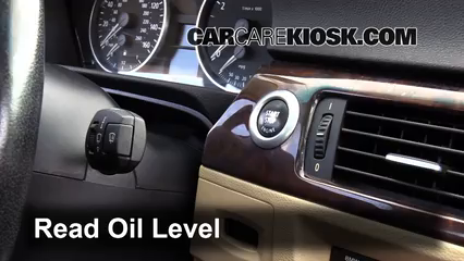 2006 BMW 325i 3.0L 6 Cyl. Aceite Controlar nivel de aceite